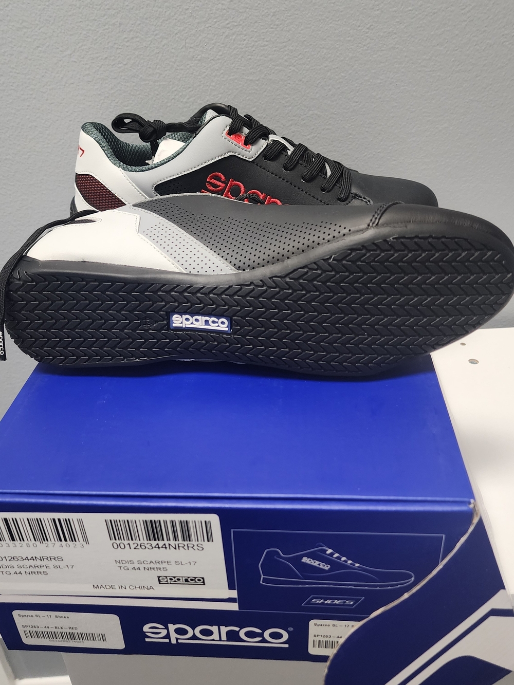 Men’s Black, White & Gray Driving Sneakers